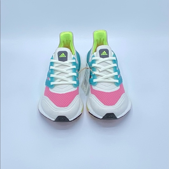 NEW! adidas Ultraboost 21 Women's Shoes - Picture 4 of 7